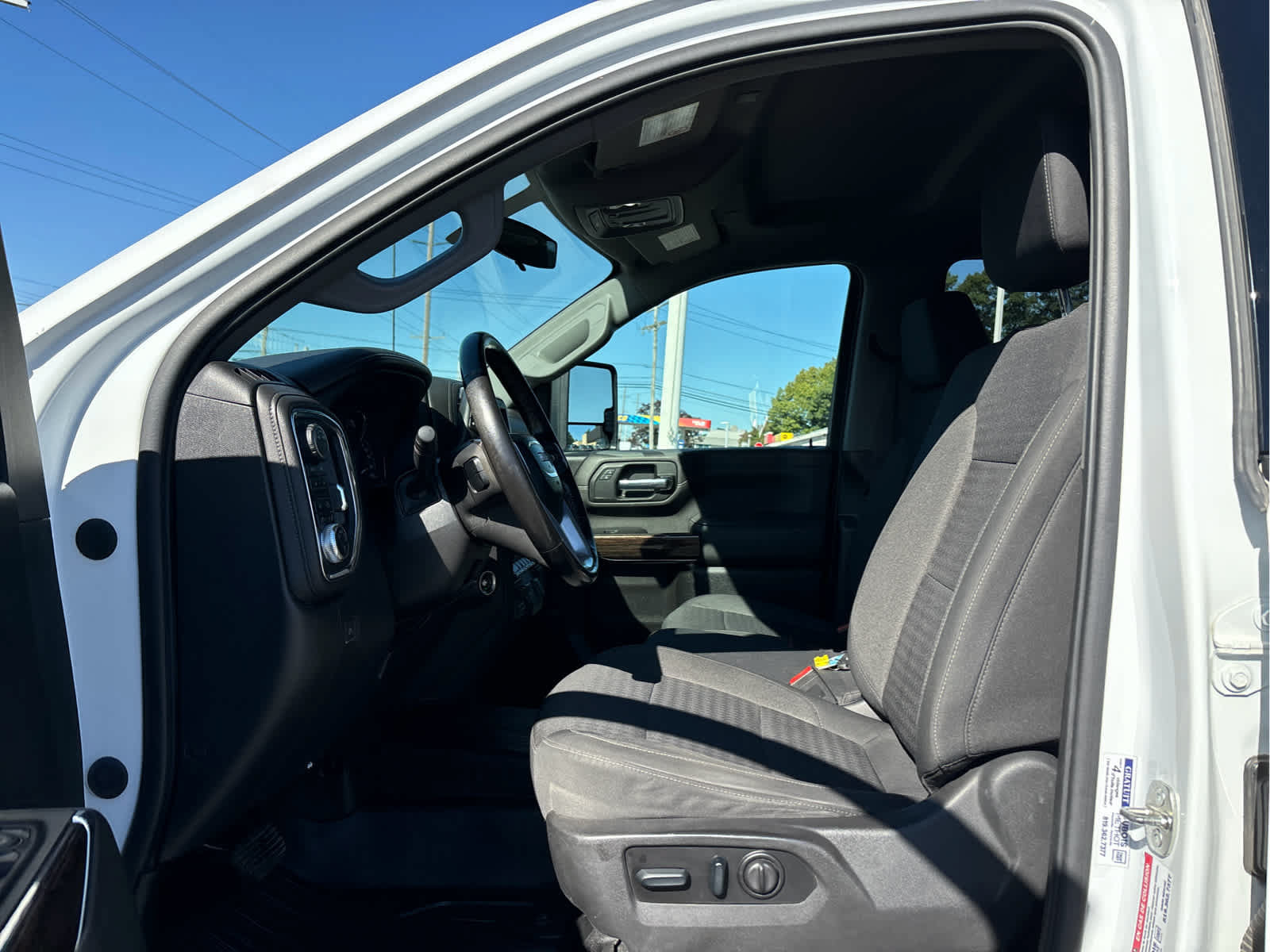 Used 2022 GMC Sierra 2500 SLE w/ SLE Convenience Package AWD/4WD image 8