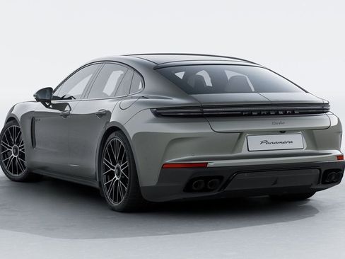New 2026 Porsche Panamera Turbo image 3