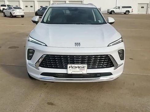 New 2026 Buick Envision Avenir image 3