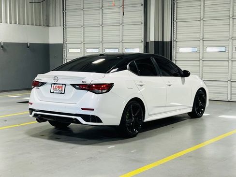 Used 2024 Nissan Sentra SR w/ Trunk Package image 17