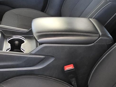 Used 2024 Jeep Grand Cherokee Laredo image 8