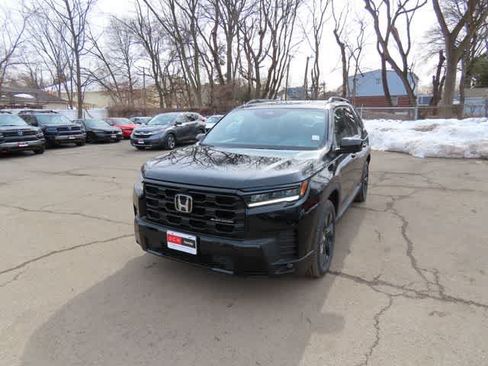 New 2026 Honda Pilot Black Edition image 1