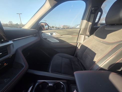 Used 2025 Ford Explorer ST w/ Sun And Sound Package image 10