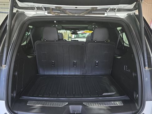 Used 2024 GMC Yukon XL AT4 w/ AT4 Premium Package image 24