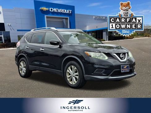 Used 2015 Nissan Rogue SV image 1