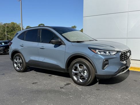 New 2026 Ford Escape ST-Line w/ Tech Pack #1 AWD/4WD image 2