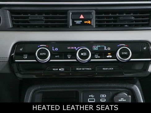 Used 2025 Honda Pilot Touring image 20