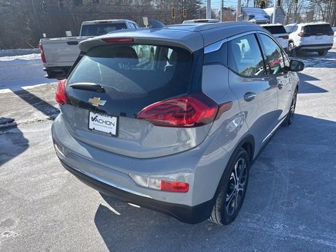 Used 2020 Chevrolet Bolt Premier w/ Infotainment Package image 5