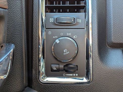 Used 2017 RAM 1500 Laramie w/ Convenience Group image 14