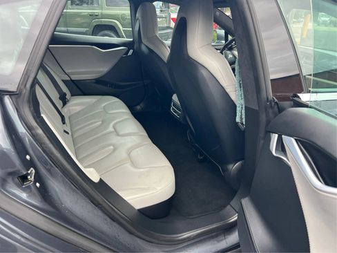 Used 2015 Tesla Model S 70D image 26