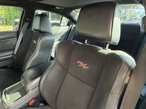 Used 2015 Dodge Charger R/T RWD image 18