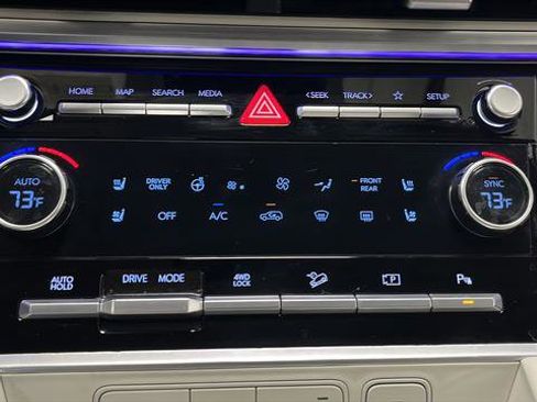 Used 2024 Hyundai Santa Fe Limited image 19