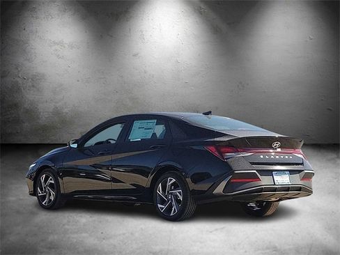 New 2025 Hyundai Elantra Sport image 3