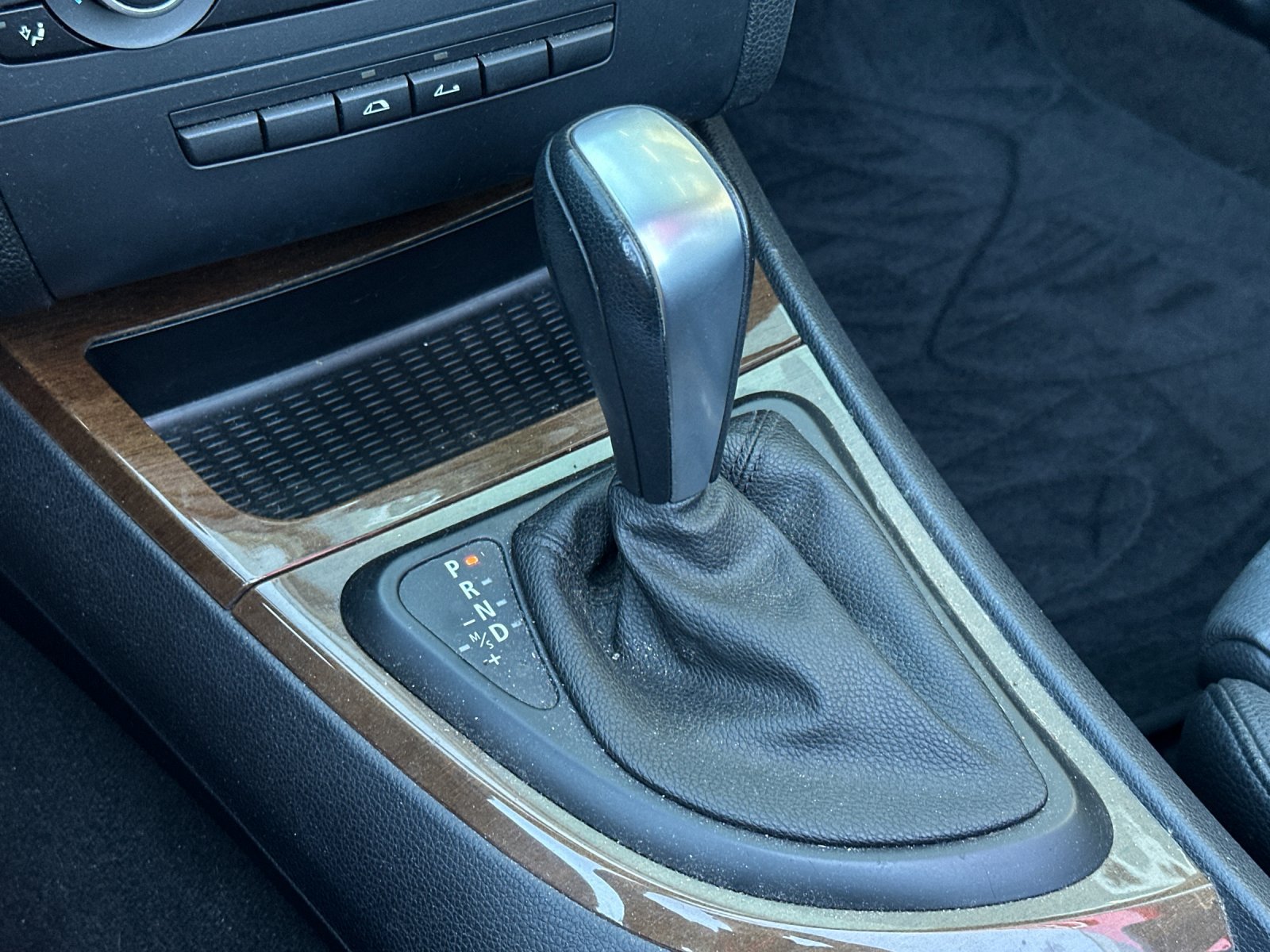 Used 2010 BMW 135i Convertible RWD image 18