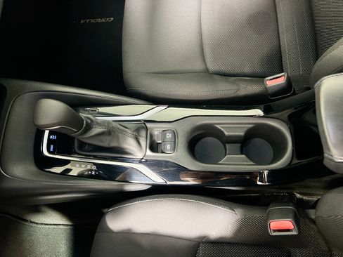 Used 2021 Toyota Corolla SE image 24