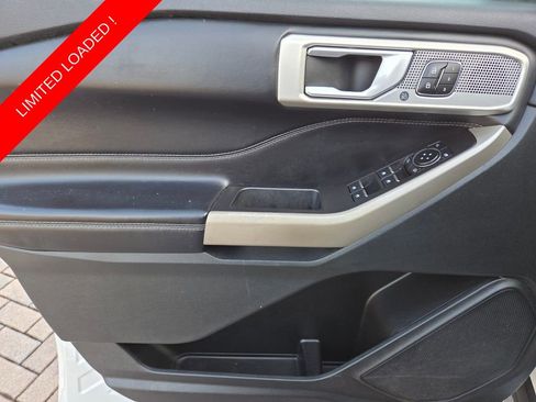 Used 2023 Ford Explorer Limited w/ Equipment Group 301A RWD image 29