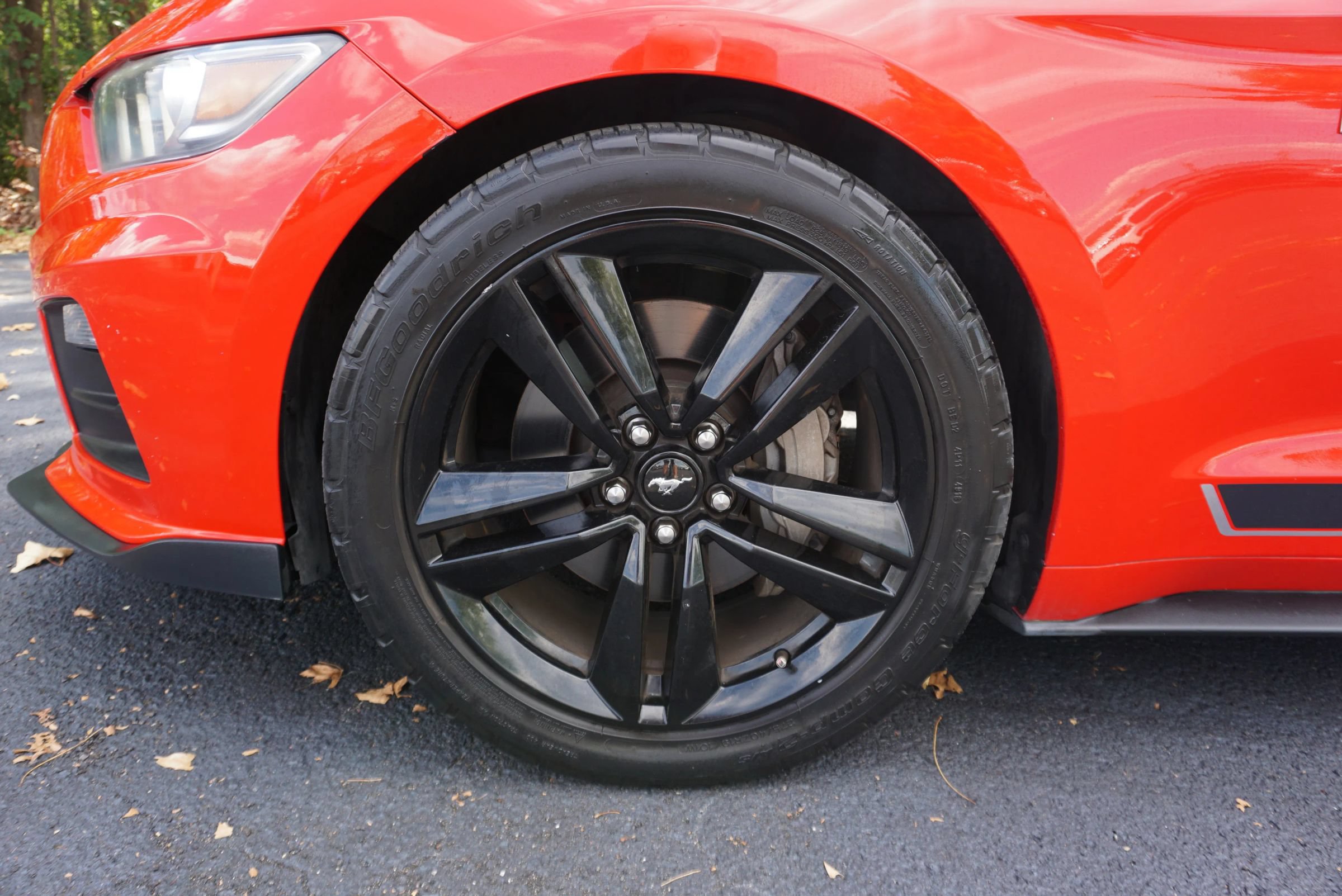 Used 2015 Ford Mustang Premium w/ Ecoboost Performance Package RWD image 36