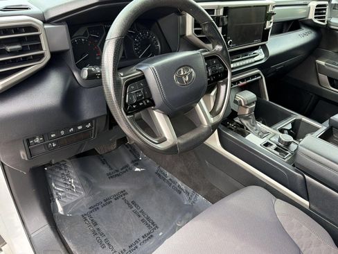 Used 2022 Toyota Tundra SR5 AWD/4WD image 4