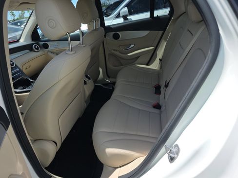 Used 2020 Mercedes-Benz GLC 300 image 14