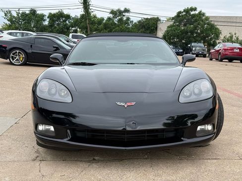 Used 2007 Chevrolet Corvette Convertible w/ Preferred Equipment Group RWD image 2