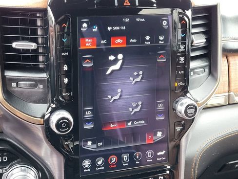 Used 2021 RAM 1500 Limited w/ Body Color Bumper Group AWD/4WD image 17