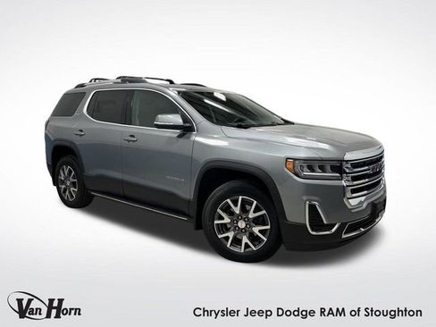 Used 2023 GMC Acadia SLE image 1