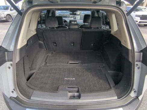 Used 2022 Nissan Rogue Platinum w/ Head-Up Display Package image 14