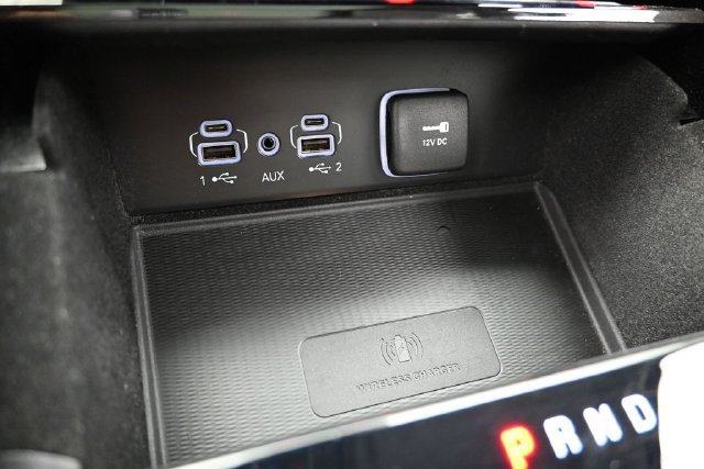 Used 2022 Jeep Grand Cherokee L Overland w/ Luxury Tech Group IV AWD/4WD image 47