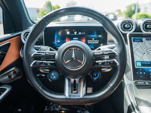 Used 2024 Mercedes-Benz GLC 43 AMG 4MATIC image 31