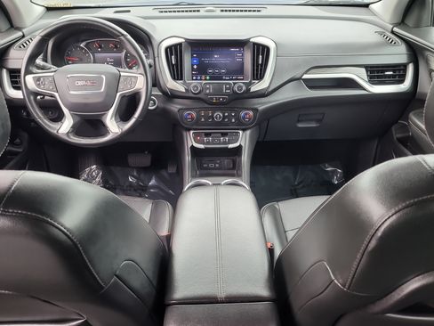 Used 2023 GMC Terrain SLT image 16