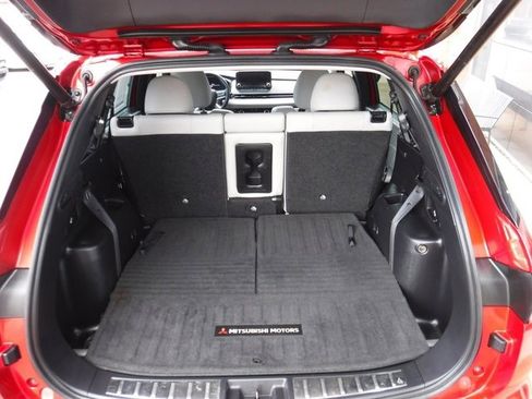 Used 2022 Mitsubishi Outlander SEL image 42