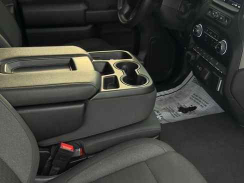 Used 2024 Chevrolet Silverado 1500 Custom Trail Boss w/ Turbomax Blackout Package AWD/4WD image 18