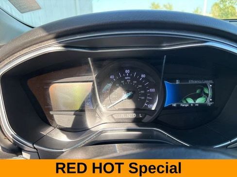 Used 2018 Ford Fusion S image 15