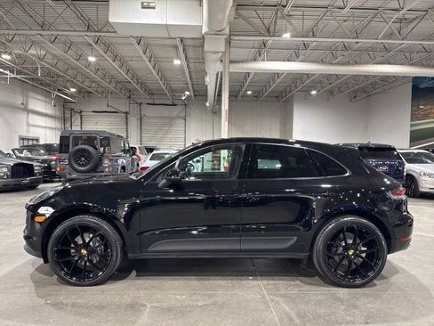 Used 2021 Porsche Macan image 35