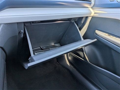 Certified 2024 Volkswagen Taos SE image 24