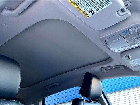 Used 2022 Lincoln Nautilus Reserve w/ Monochromatic Package image 13