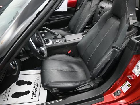 Used 2021 MAZDA MX-5 Miata Grand Touring RWD image 22