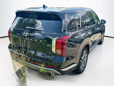 Used 2024 Hyundai Palisade Limited AWD/4WD image 5