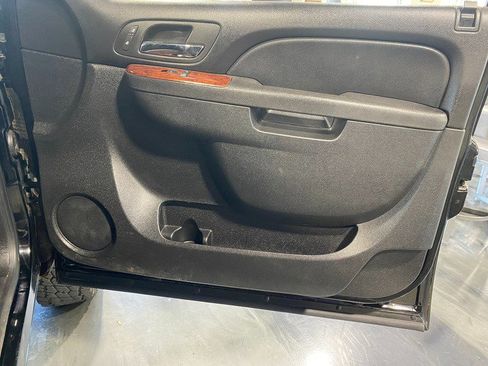 Used 2010 Chevrolet Silverado 2500 LTZ w/ LTZ Plus Package image 15