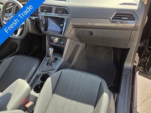 Certified 2023 Volkswagen Tiguan SE FWD image 16
