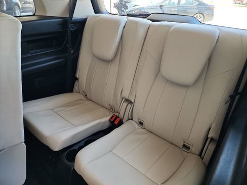 Used 2022 Mercedes-Benz GLB 250 w/ Premium Package Lite image 42