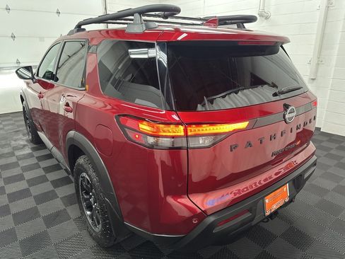 Used 2025 Nissan Pathfinder Rock Creek image 7