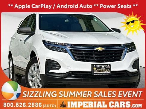 Used 2022 Chevrolet Equinox LS w/ LS Convenience Package AWD/4WD image 1