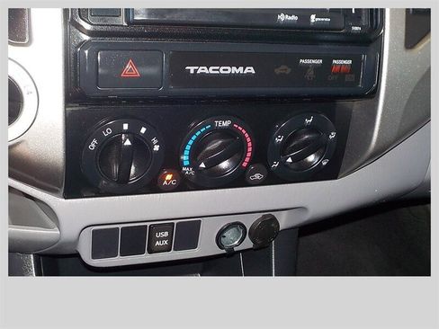 Used 2015 Toyota Tacoma 4x4 Double Cab w/ TRD Sport Package image 26