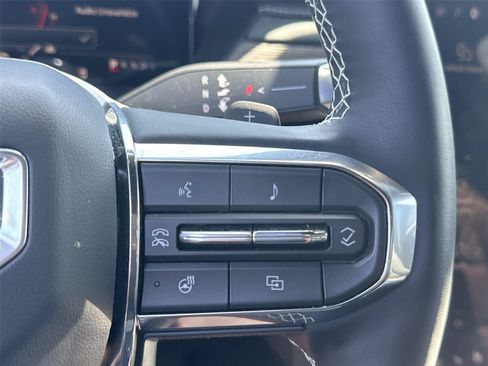 Used 2026 GMC Acadia Denali w/ Super Cruise Package AWD/4WD image 23