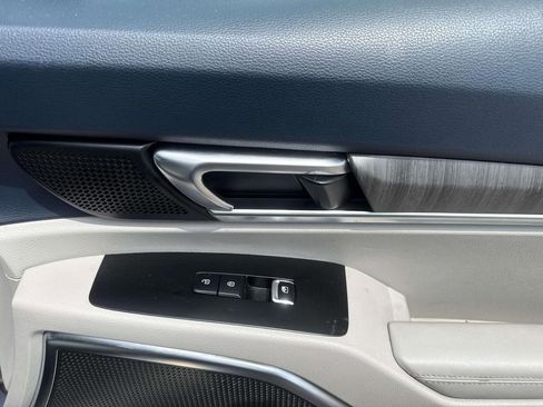 Used 2023 Kia Telluride SX FWD image 17