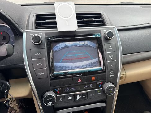 Used 2016 Toyota Camry XLE w/ Protection Package (Q2) FWD image 15