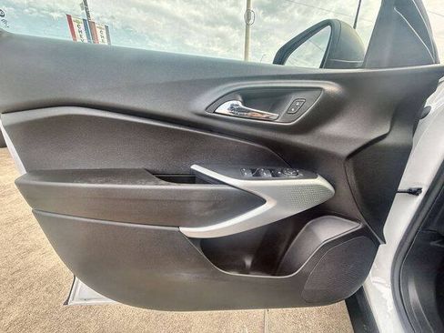 Used 2024 Chevrolet Trax LS FWD image 20