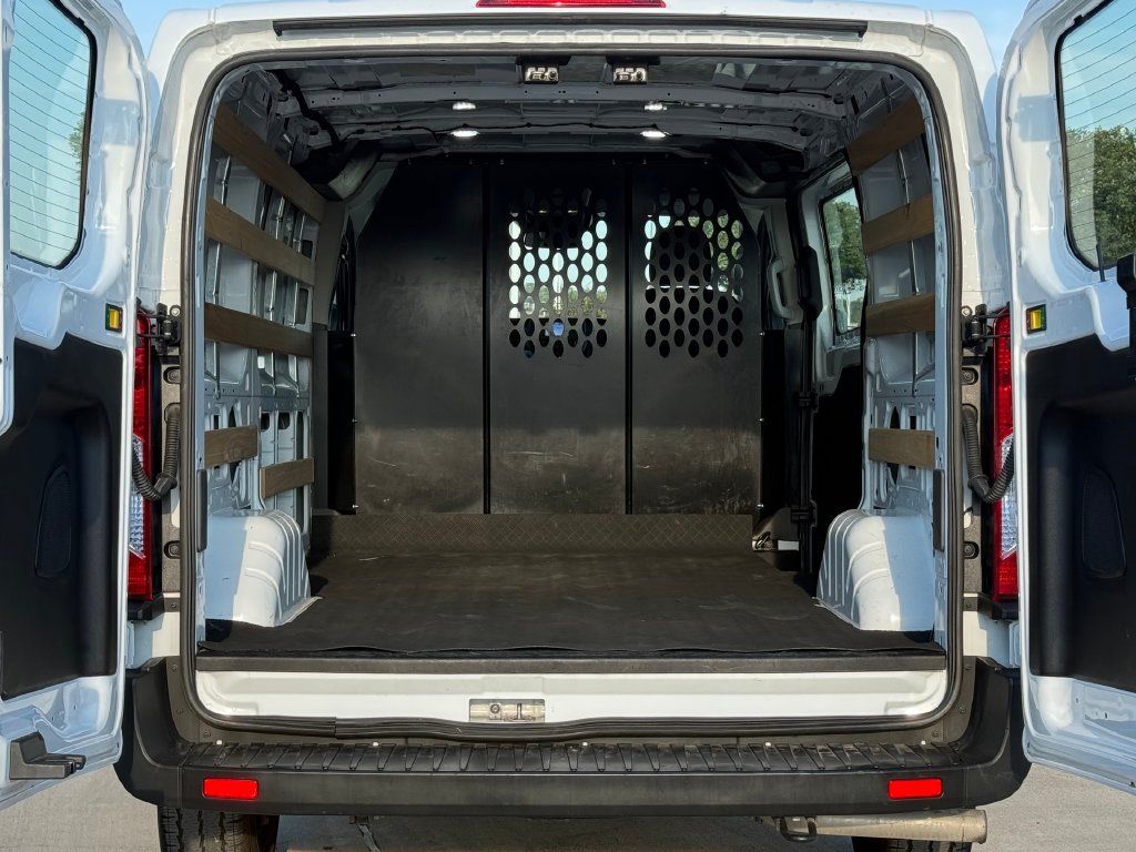 Used 2025 Ford Transit 250 Low Roof w/ Exterior Upgrade Package RWD image 20