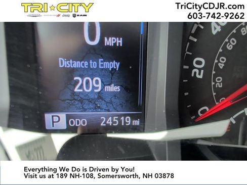 Used 2019 Toyota Tacoma SR image 23